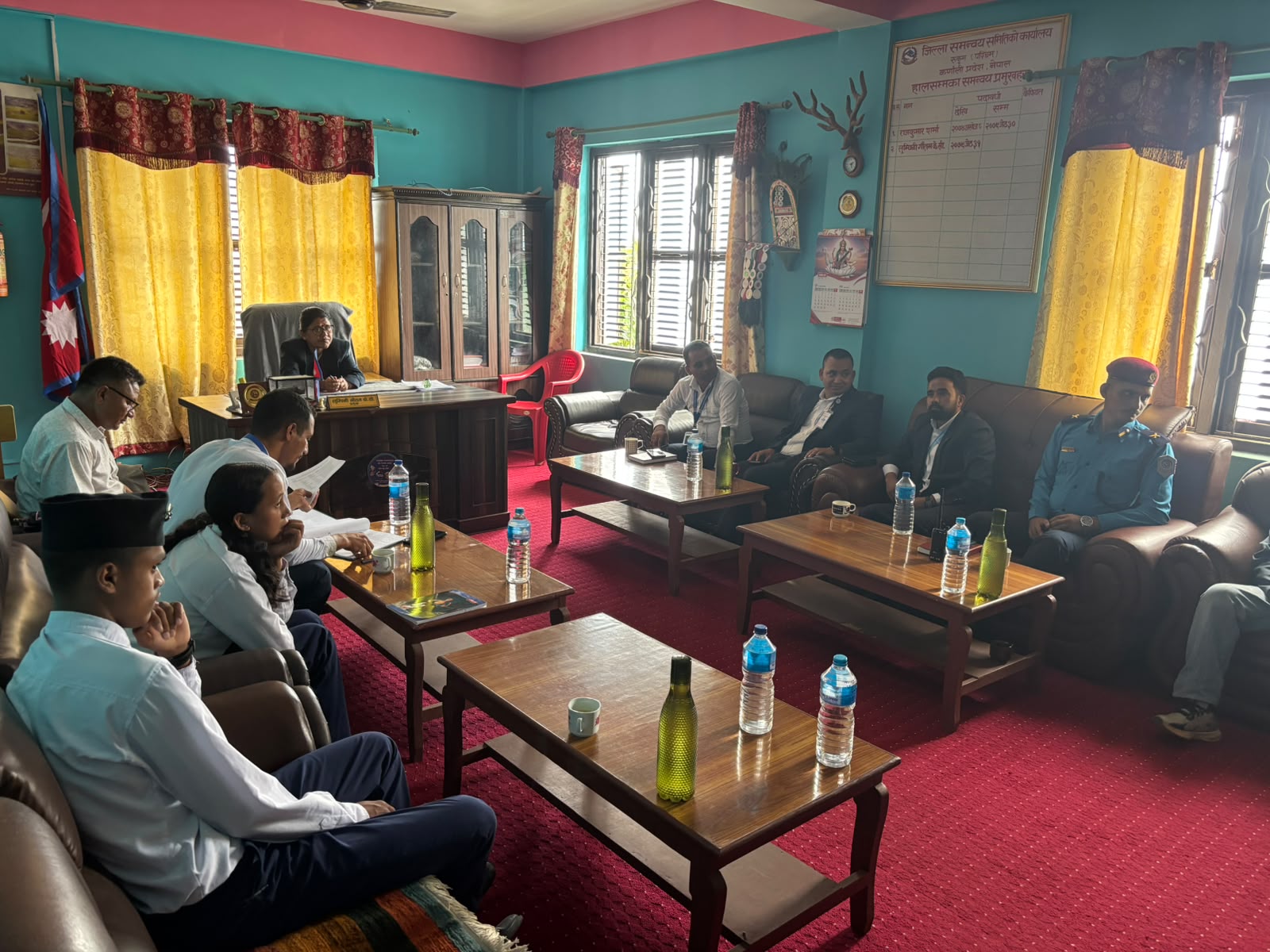 बालमैत्री स्थानी शासन घोषणा जिल्ला स्तरिय अनुगमन समितिको बैठक मिति २०८३/०५/०८ गते समन्वय प्रमुख श्री लुम्विनी गौतम के.शी.ज्यूको अध्यक्षतामा सम्पन्न भएको छ ।